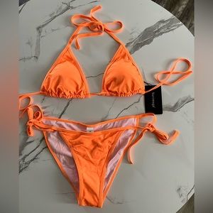 New Two Piece Swimsuit Sexy Swimwear Halter String Triangle Bikini Set size M